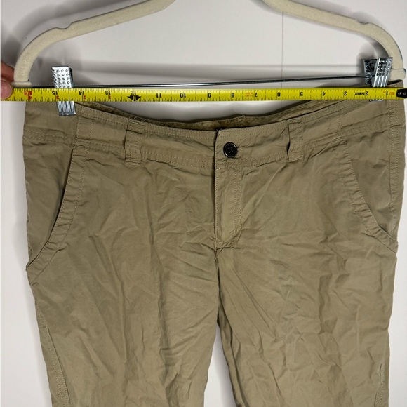 Columbia woman’s capri pants size 10 - Picture 3 of 7